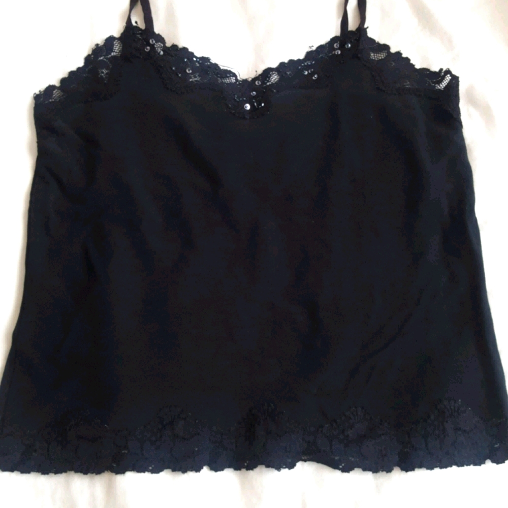 ❤️ FREE with Purchase Tank top with built im bra